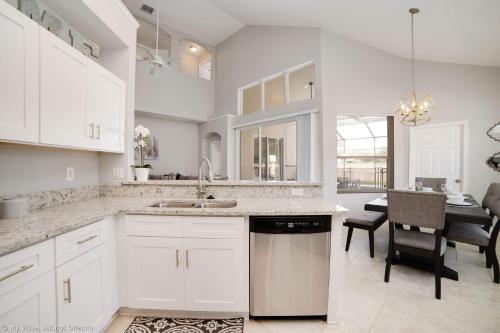 Dreamy 6BD Home Near Disney - Big Pool area and Game Room! #6WP068 - image 6