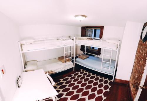 Shared Room In Manhattan Near Central Park