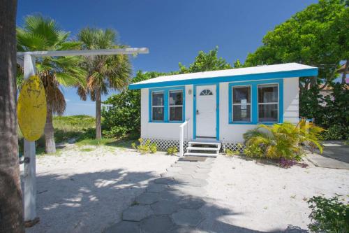 5 - Seahorse Cottages - main image