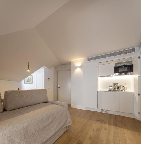 Lisbon Serviced Apartments - Madalena - image 11