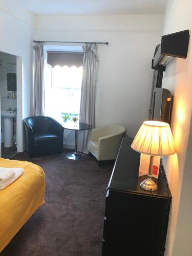 Trinity Guest House - image 13