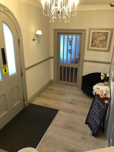 Trinity Guest House - image 2