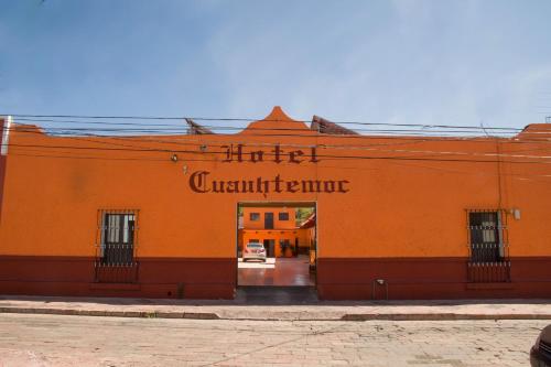 Hotel Cuauhtemoc in เควเรทตาโร่