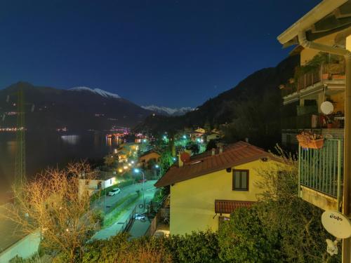 المنطقة المحيطة, Near Villa Monastero and Castello di Vezio in فارينا