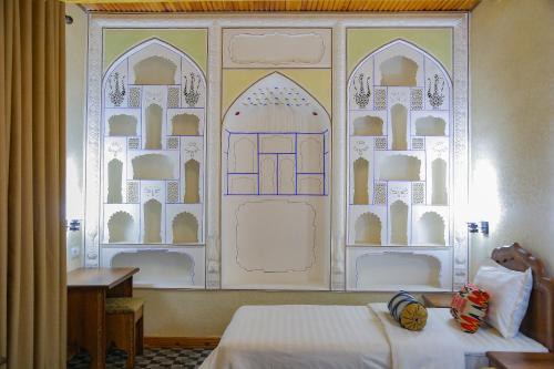 3 twin beds