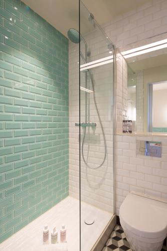 Cheval Abbey Strand Apartments at Holyrood - image 6