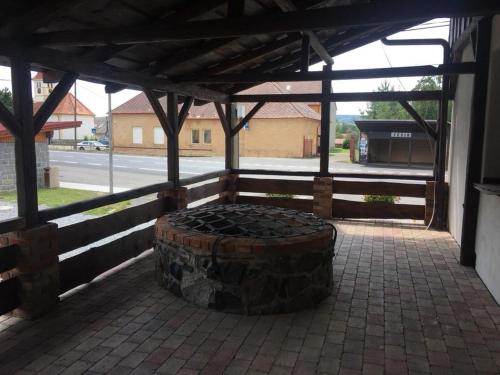 Penzion Restaurace Jaro Věšín Brdy - image 3