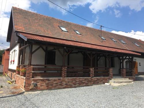 Penzion Restaurace Jaro Věšín Brdy - image 4