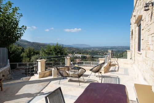 razgled, Prinus Country Retreat Apokoronas, heated pool, 13km from the sea in Fres