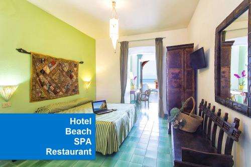 Double Room with Sea View image 10