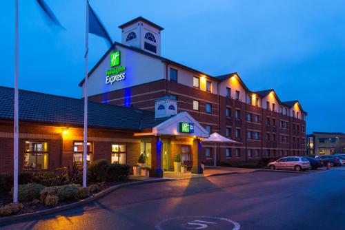 Holiday Inn Express Derby Pride Park an IHG Hotel - image 13