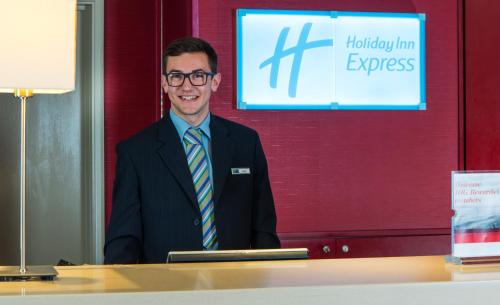 Holiday Inn Express Derby Pride Park an IHG Hotel - image 4