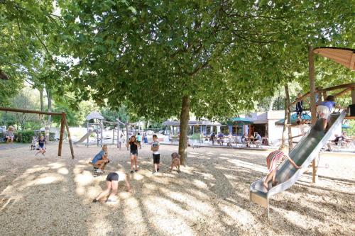 Заобикаляща среда, Camping de Paris in Булонски лес