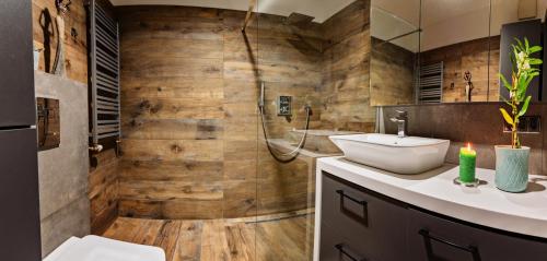 Apartamenty Homely Place Serce Poznania - Stary Rynek - Parking - Apartment - Poznań