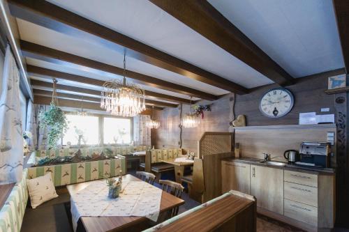 אוכל ומשקאות, Alpenheim Simone in סולדן