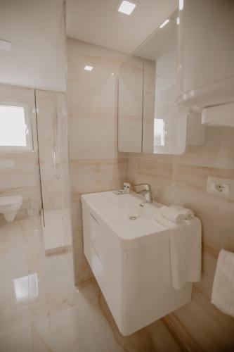 Green House Hotel & Restaurant - image 5