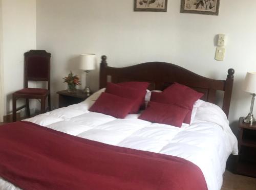2 twin beds