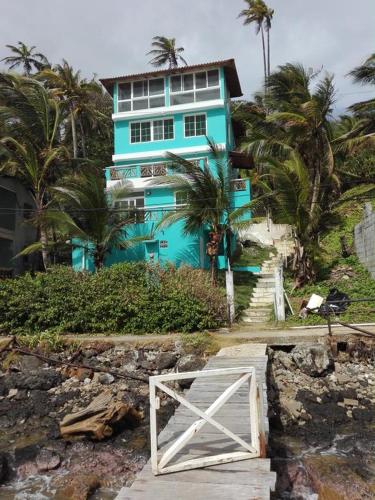 Ieeja, Una experiencia caribeña (Una experiencia caribena) in Isla Grande