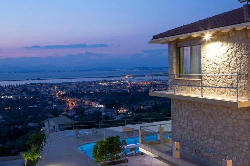 Silencio Luxury Villa gîte à louer Kalligónion