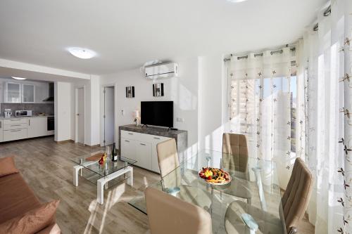 Deluxe Apartment room in Sonrisa Apartments