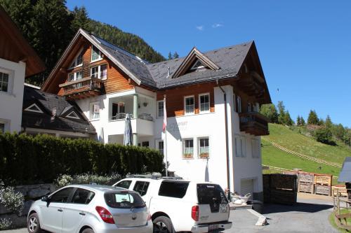 ทางเข้า, Apart Ebene in เอเบเนอ