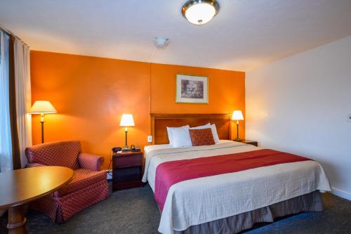 มอนติเซลโล อินน์ - ฟรามิงแฮม / บอสตัน (Monticello Inn- Framingham/ Boston) in ฟรามิงแฮม (MA)