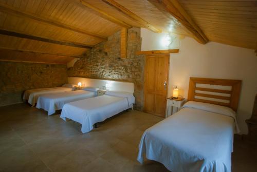 Masia l`Arà (Masia l`Ara) in La Baronia de Rialb