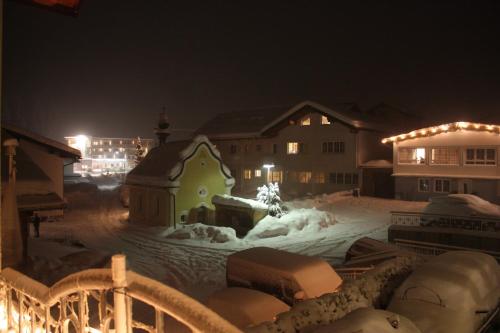 ทางเข้า, Apart Ebene in เอเบเนอ