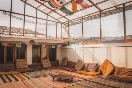 

Tupackers Hostel