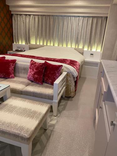 Double Room Selected at Check-In image 2