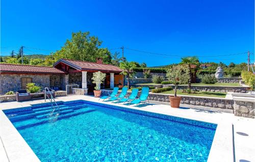  Nice home in Jurdani with 3 Bedrooms, WiFi and Outdoor swimming pool, Pension in Jurdani bei Šapjane