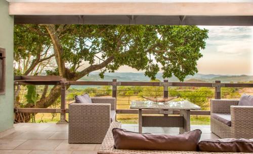 2 bedrooms, 5 beds