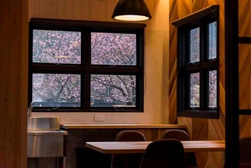 Standard Villa (The River TRAILER)