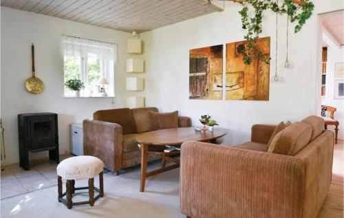  Two-Bedroom Holiday Home In Fano in Fanø