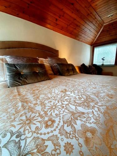 Groom's Cottage 3