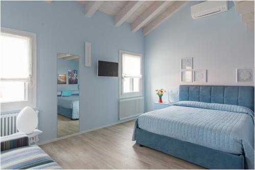 Tiffany Home 3
