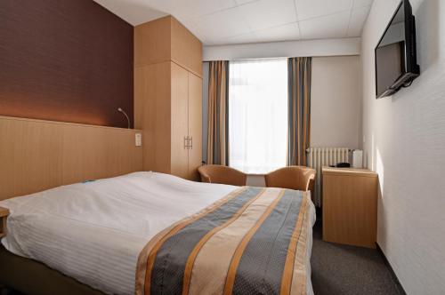 1 twin bed