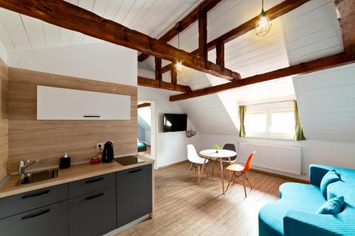T House - image 4
