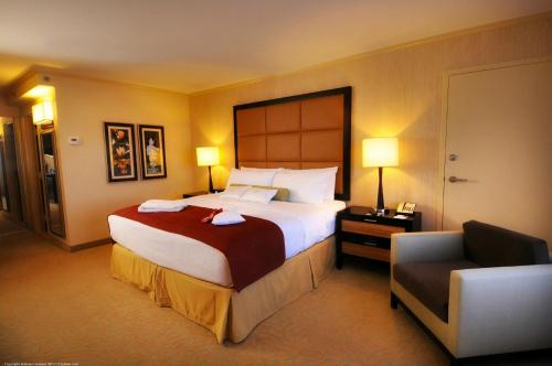 Crowne Plaza Wilmington North an IHG Hotel - image 7