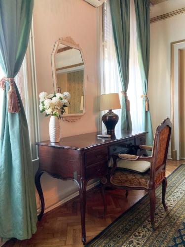 HOUSE OF THE GREATS Apartments Skadarlija - image 12