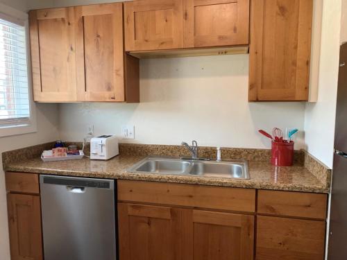 Manchester Manor at Kingston East in 雷克斯堡