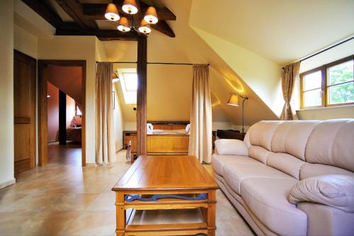 Hotel Kristin Hrádek - image 7