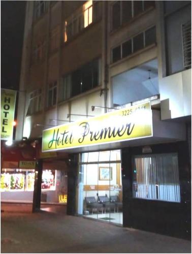 . Hotel Premier