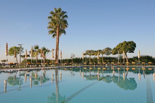 Crowne Plaza Limassol an IHG Hotel - main image