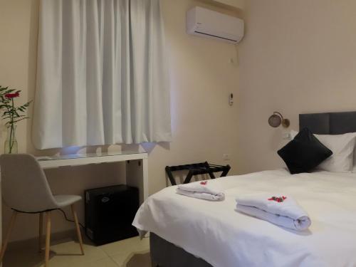B12 Inn Room Type - Budget Double Room
