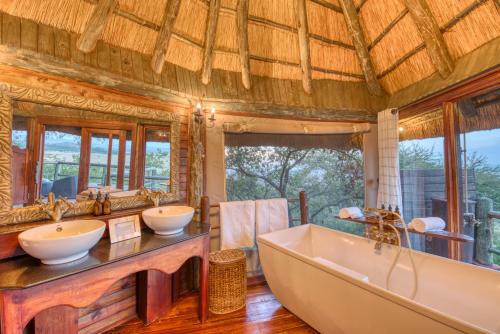 Ducha, Mbali Mbali Soroi Serengeti Lodge in Serengeti