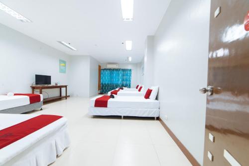 RedDoorz @ San Jose Tagbak Jaro Iloilo