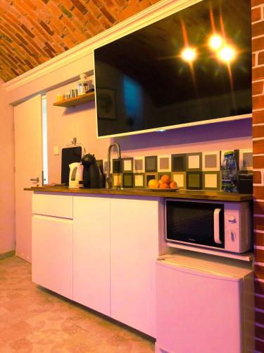 UNDERGROUND Jacuzzi Rooms – Krakow, IA