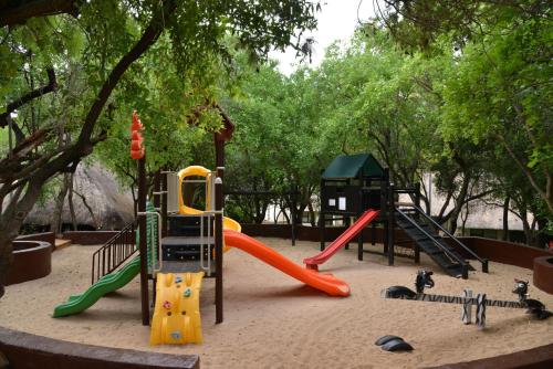 Parque infantil, Kwa Maritane Lodge in Pilanesberg