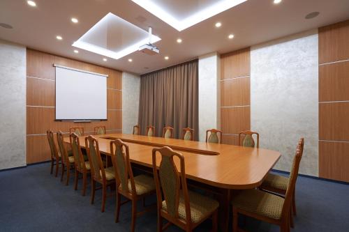 Hotel Druzhba - image 12
